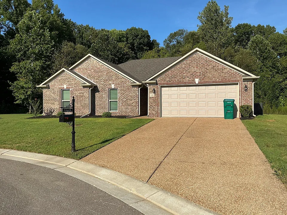 155 Livingston Way