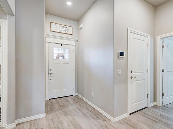 4th image of 3905 Palisade Ln