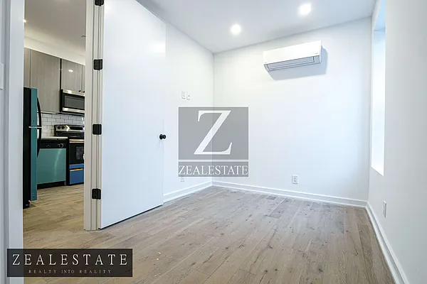Rented by ZealEstate Group Inc | media 18
