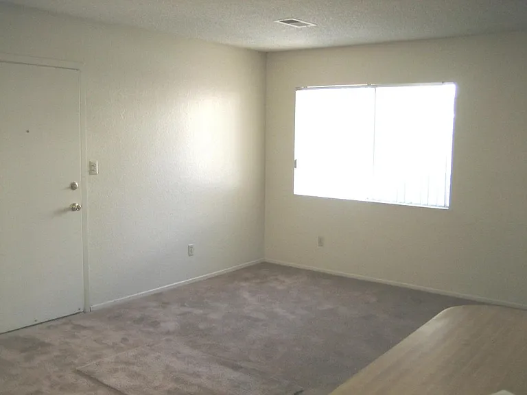 17610 Cameron Ln #H — Photo 12