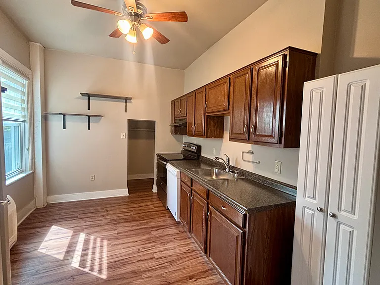 234 W James St #1 — Photo 11
