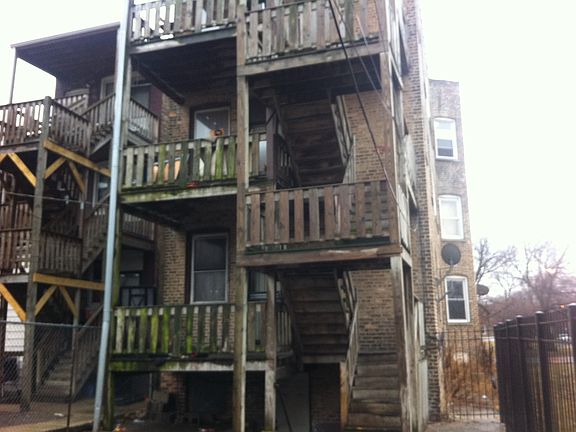 3rd image of 652 West Garfield Blvd #Multi-unit