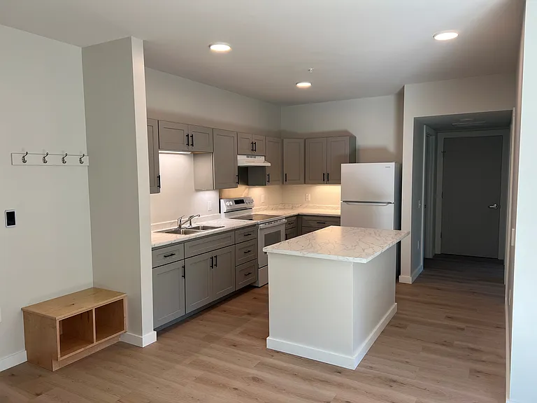 Fox Run Apartments — Photo 24