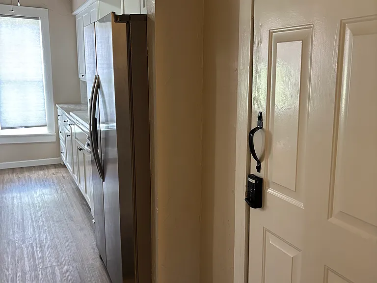413 N Pecan St — Photo 15