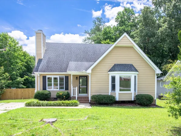 1309 Sweet Charm Ln, Knightdale, NC 27545