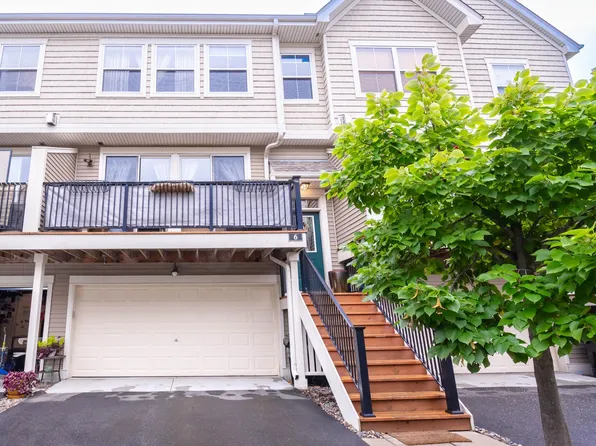 4605 Victor Path Unit 6, Hugo, MN 55038