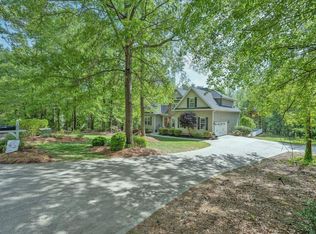 102 Rabon Chase Ct, Fountain Inn, SC 29644