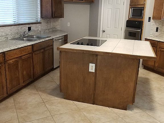 5th image of 7427 Willow Oak Dr