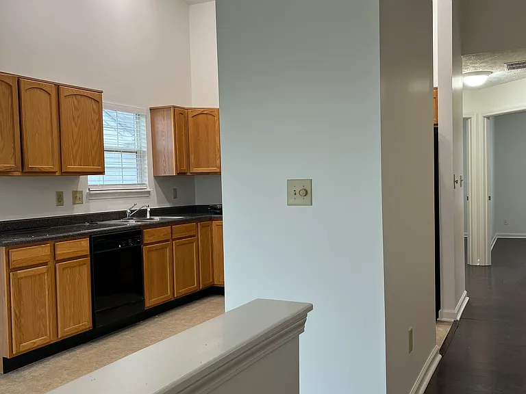 6540 Amherst Way — Photo 16