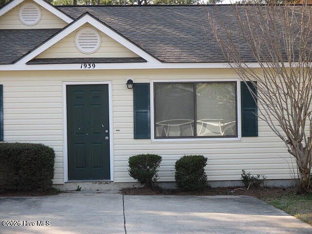 1st image of 1939 Countrywood Ave