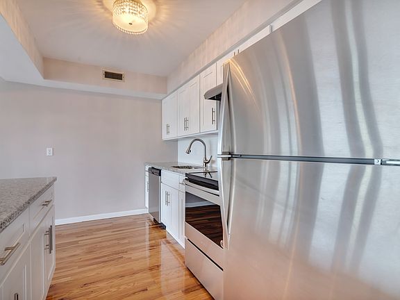 2nd image of 350 N Water St