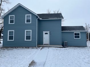 236 Flagg St, Paw Paw, IL 61353