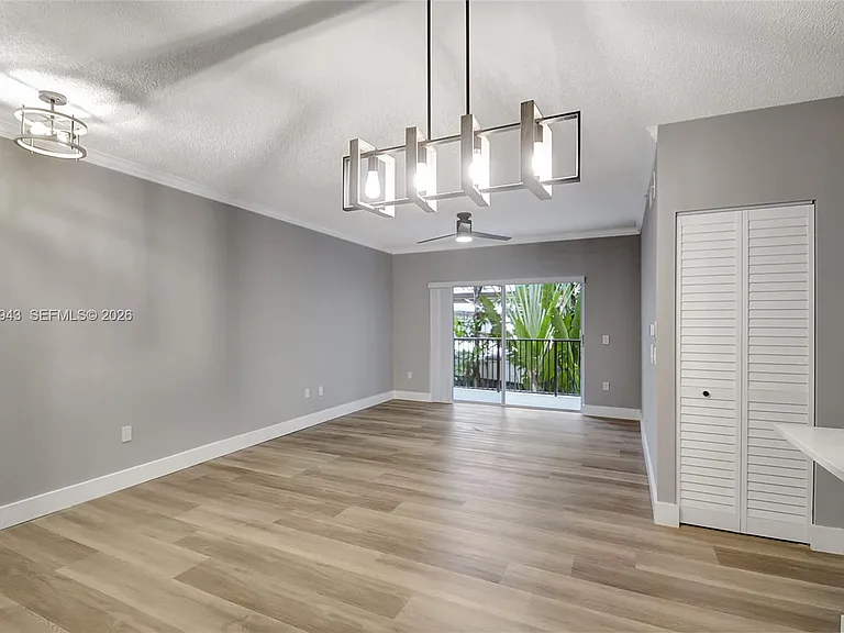 2206 Tuscany Way #2206 — Photo 6