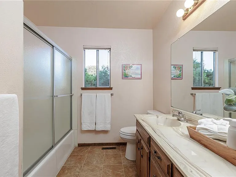 2440 Oak Ridge Dr — Photo 23