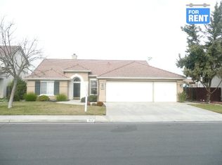 922 W Encore Dr, Hanford, CA 93230