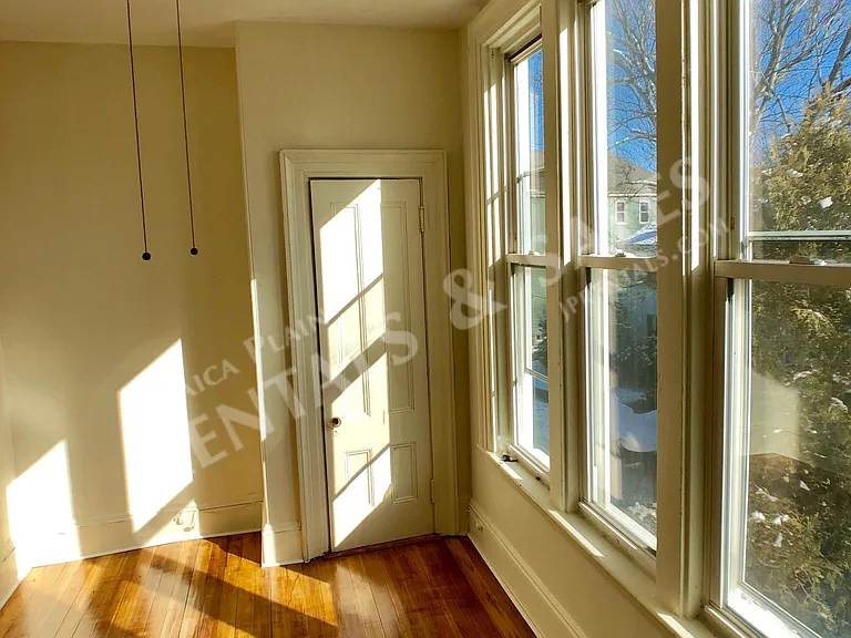 47 Custer St #2 — Photo 15