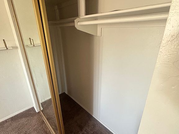 5th image of 41633 Whittier Ave