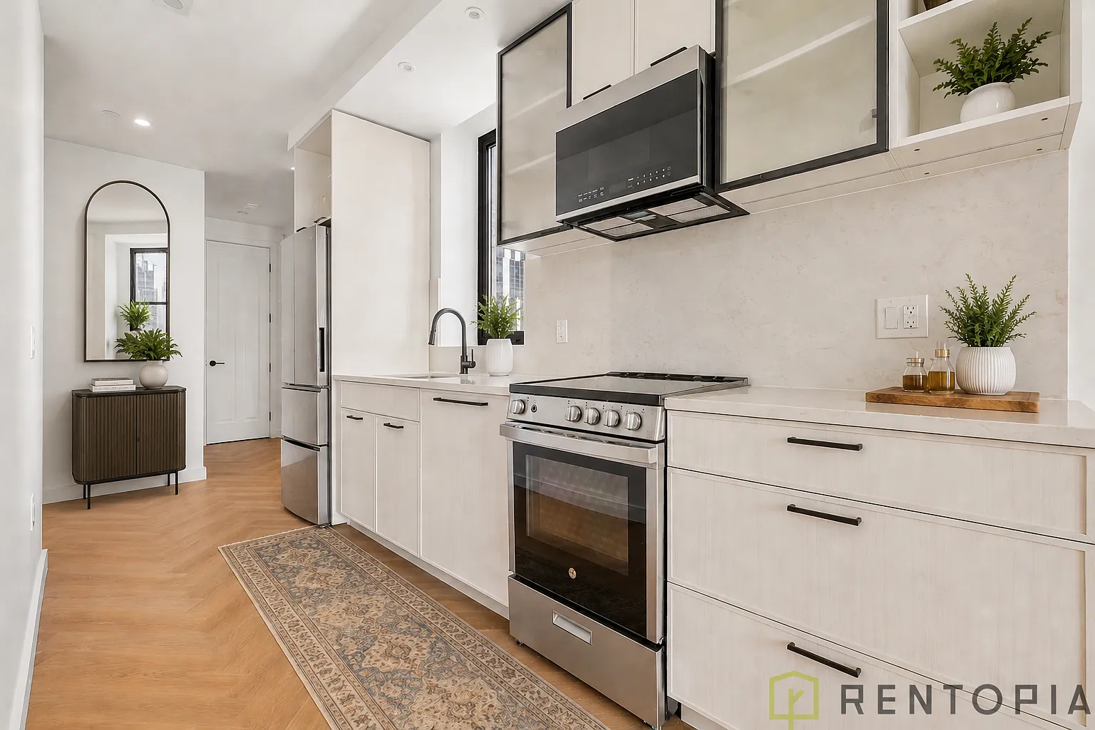 106 Fleet Place — Photo 2