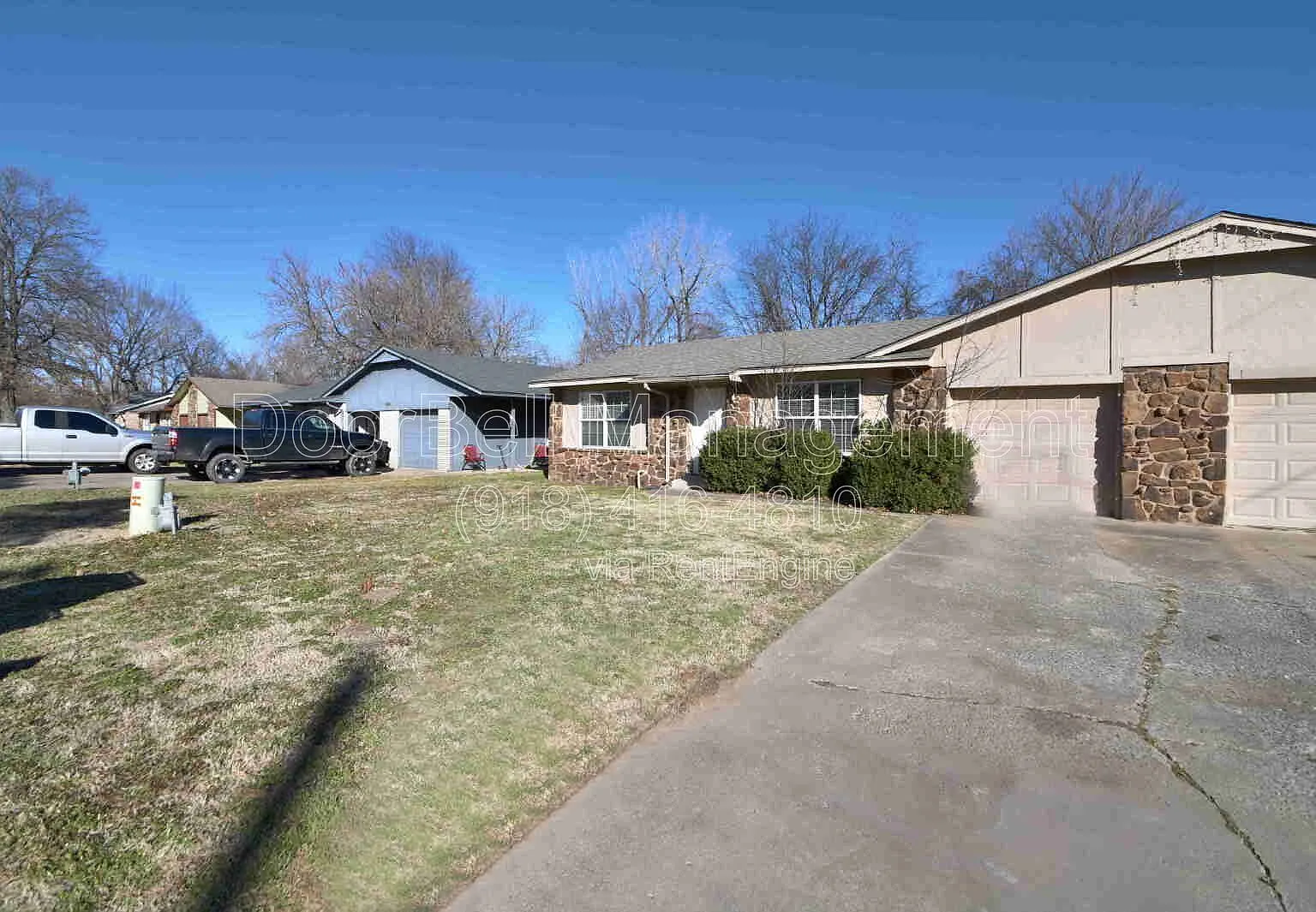 2 bed, 1.0 bath, 902 sqft, $995 — Photo 2