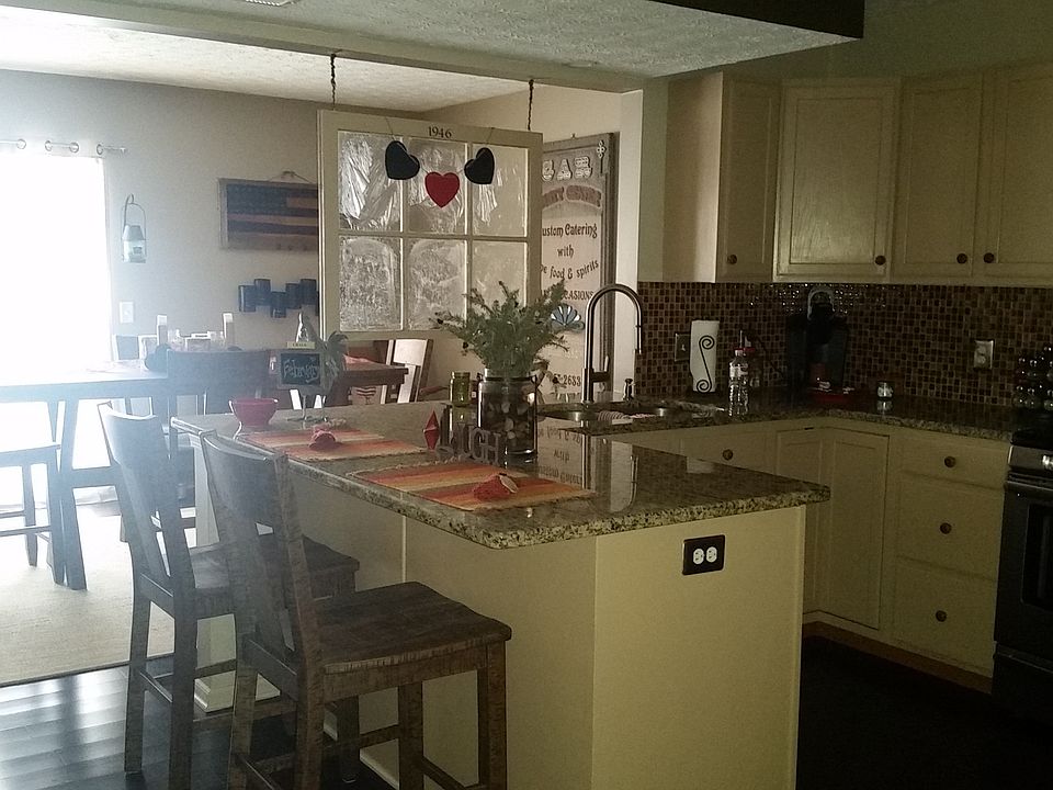 1st image of 70 High Point Dr Unit 77