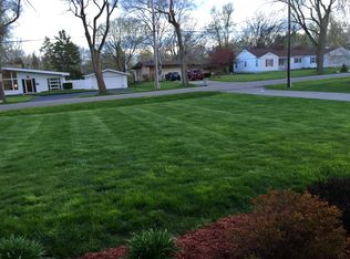 328 Rust Park Dr, Grand Blanc, MI 48439