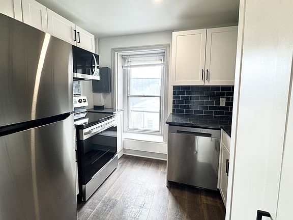 4th image of 3922 Terrace St #3920