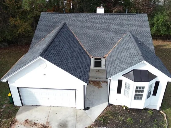 1098 Chase Creek Ct, Lawrenceville, GA 30044