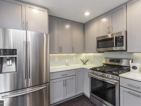 2nd image of 720 S Sartain St #2