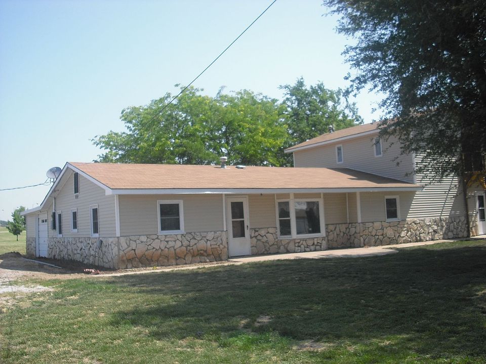 1st image of 422 Viking Blvd