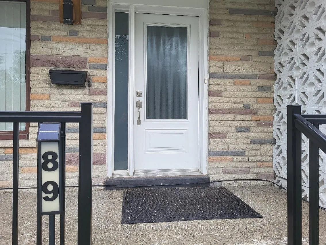 4 bed, $2,600 — Photo 2