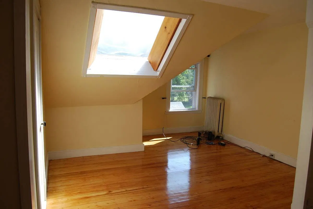 3 bed, 1000 sqft, $2,650 — Photo 4