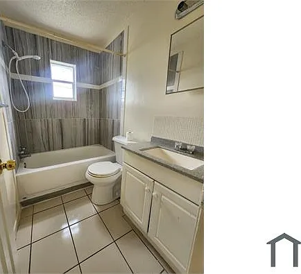 4131 Commercial Dr — Photo 4