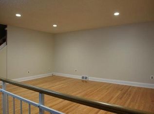 6945 Ibis Pl, Philadelphia, PA 19142