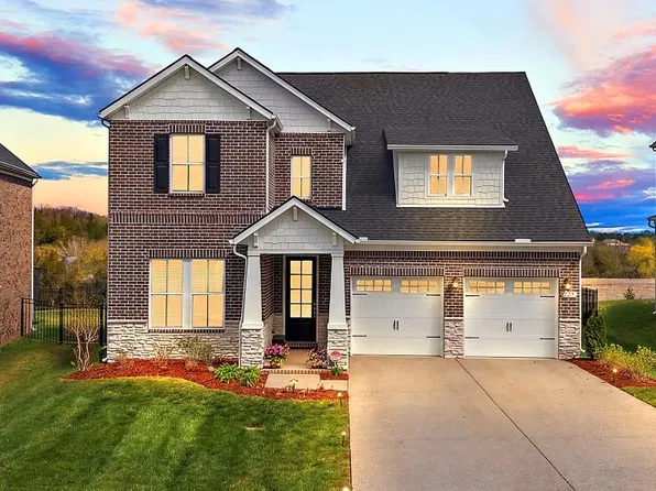 229 Pin High Dr, Mount Juliet, TN 37122