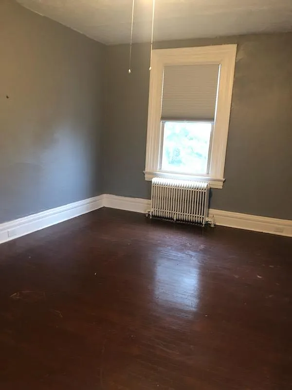 1 bed, 900 sqft, $1,100 — Photo 3