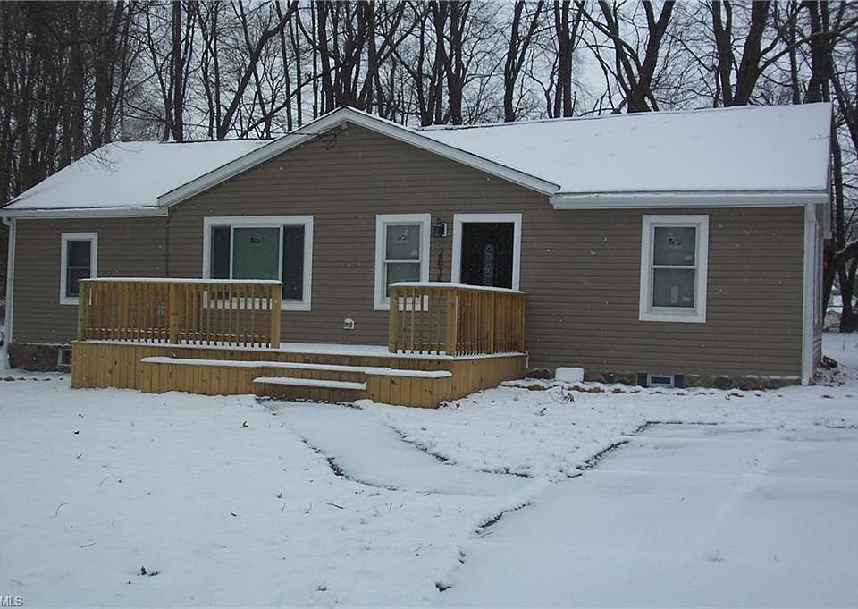 1st image of 2835 Roanoke Ave