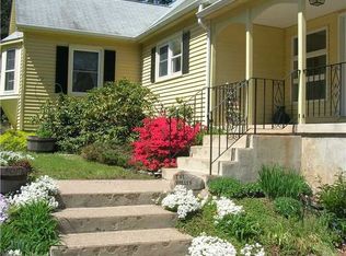 27 Baker Rd, Vernon, CT 06066