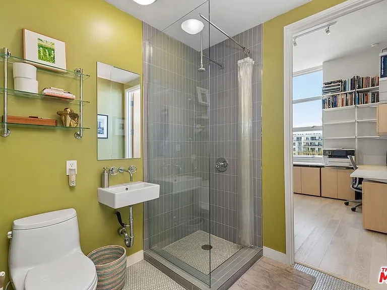 4080 Glencoe Ave #420 — Photo 24