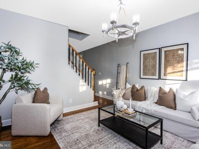 3717 Falls Rd, Baltimore, MD, 21211