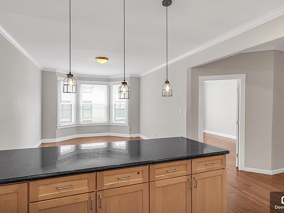 5th image of 643 Minna St #A