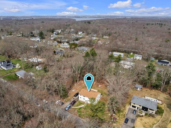 46-46 Fifty D Dr, Westport, MA 02790
