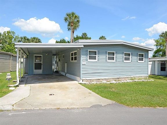 2nd image of 34 Cocos Plumosa Dr