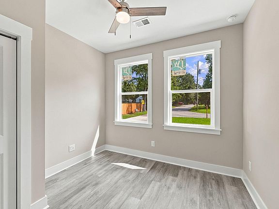 5th image of 5816 Beverly Dr