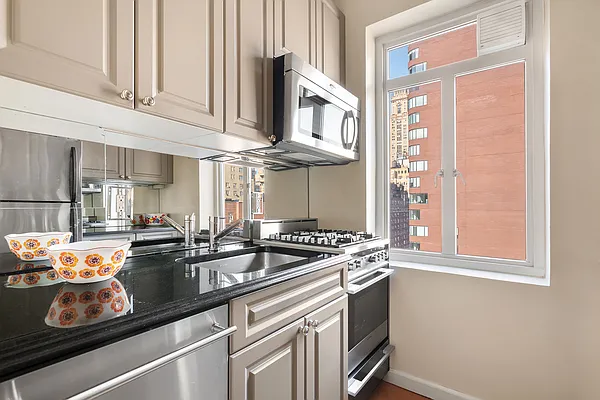 Sold by Compass | media 27