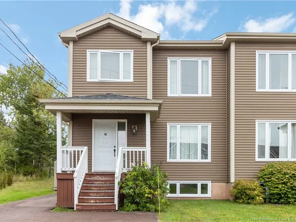 44 Lancefield Cres, Moncton, NB E1E 0E6