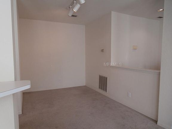 3rd image of 15350 Amberly Dr Unit 5023