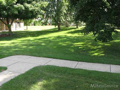 5th image of 14706 Bristol Ct