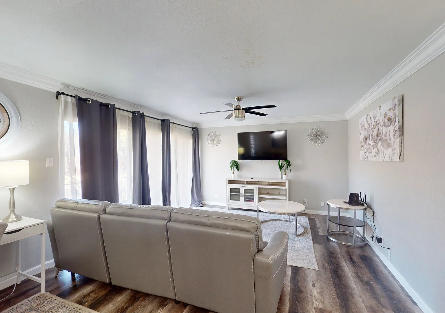 GP78B World Cup Stay - 10 min to AT&T - Sleeps 6 - Free Parking — Photo 3