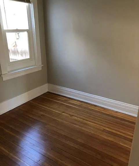 588 S Pearl St — Photo 15
