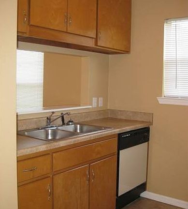2nd image of 3963 Remer Ct
